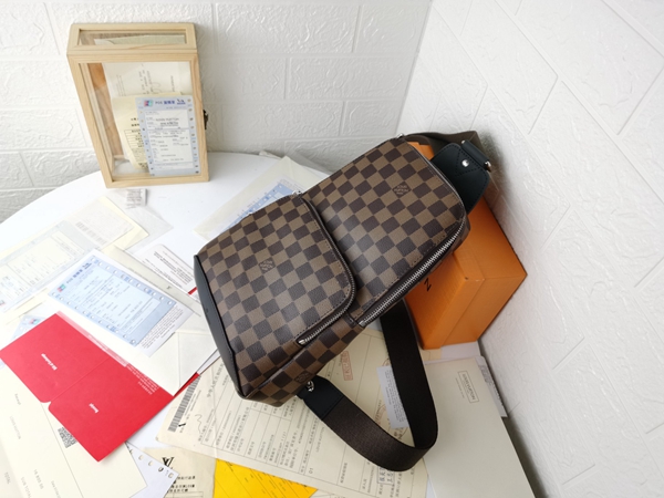 ルイヴィトンバッグ正面デザイン